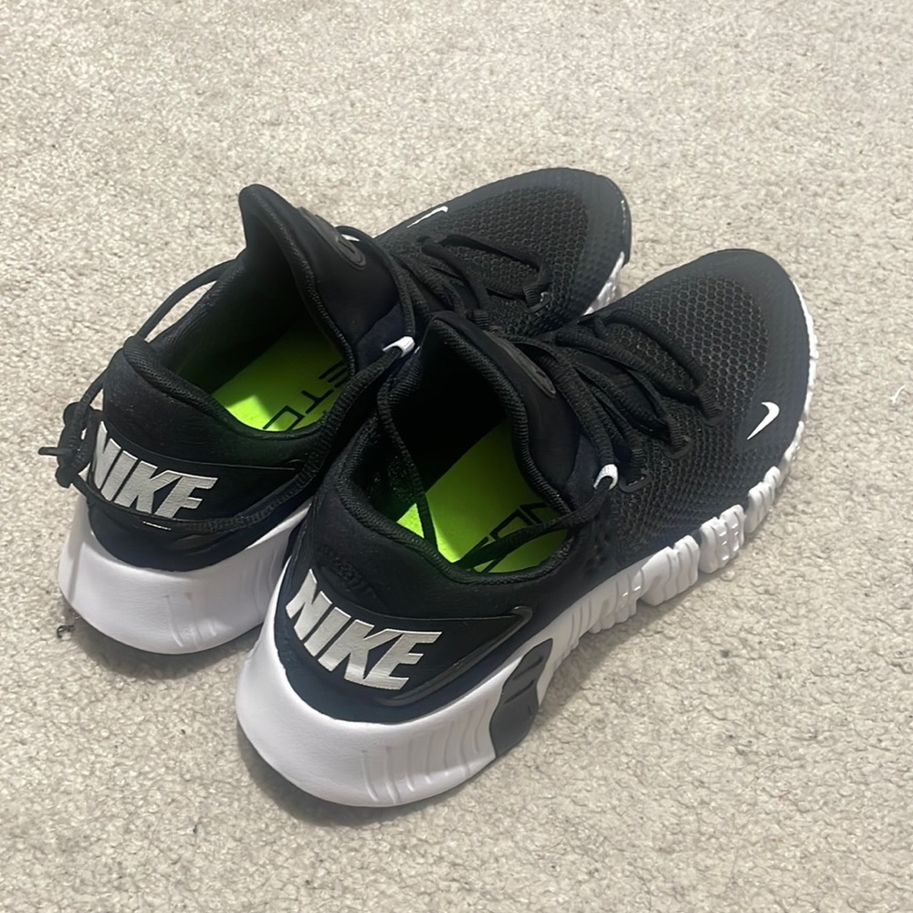 Nike Metcon 4 Women’s 9.5 Black